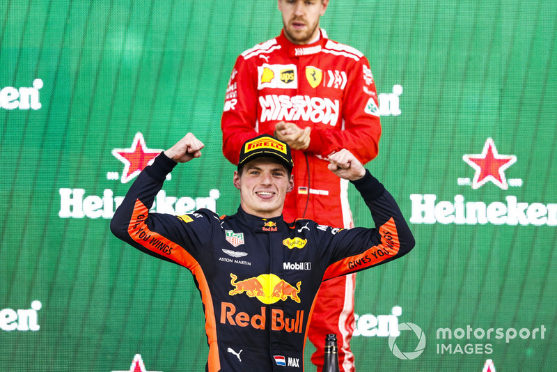 Podio: ganador de la carrera Max Verstappen, Red Bull Racing
