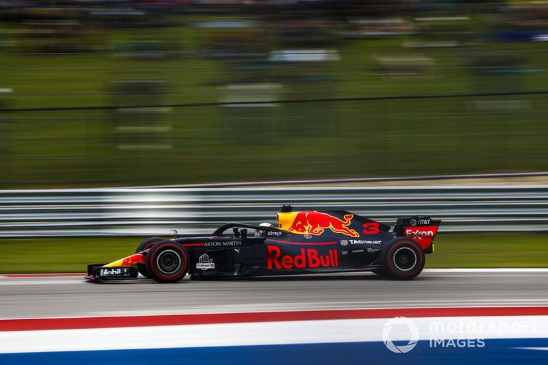 4. Даніель Ріккардо, Red Bull Racing RB14, 1:33.494