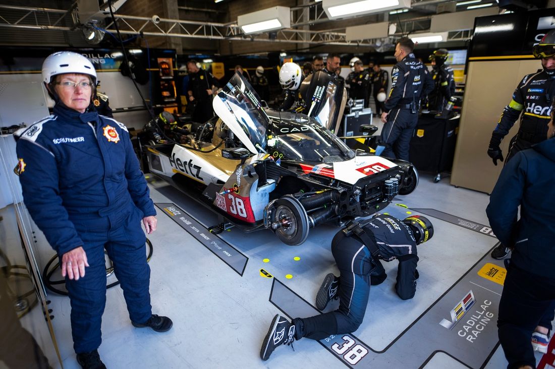 #38 Cadillac Hertz Team Jota Cadillac V-Series.R: Earl Bamber, Sebastien Bourdais, Jenson Button