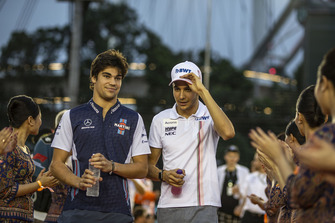 Lance Stroll, Williams Racing ed Esteban Ocon, Racing Point Force India F1 Team, durante la drivers parade