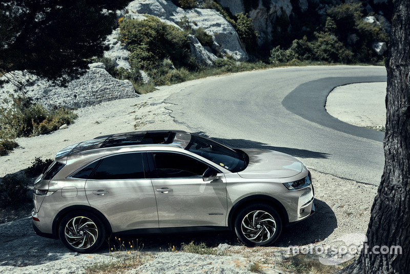 DS 7 Crossback E-Tense 4x4
