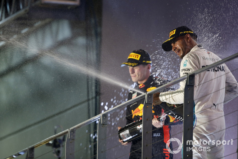 Max Verstappen, Red Bull Racing, Lewis Hamilton, Mercedes AMG F1