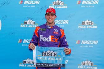 Polesitter Denny Hamlin, Joe Gibbs Racing, Toyota Camry FedEx Ground