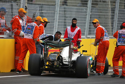 Льюис Хэмилтон, Mercedes AMG F1 W07 Hybrid - авария в квалификации