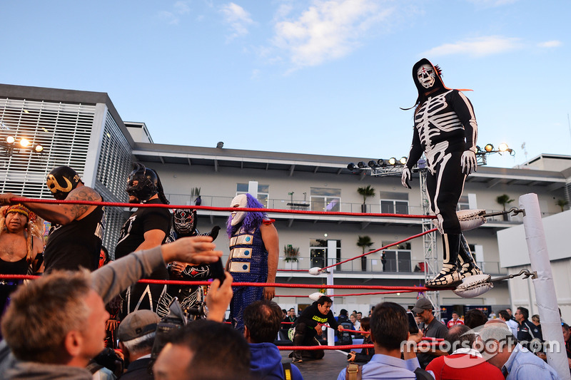 Luchadores