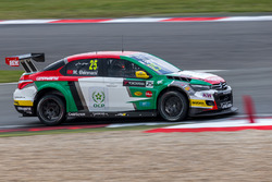 Меді Беннані, Sébastien Loeb Racing, Citroën C-Elysée WTCC