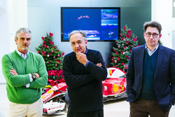 Маурицио Арривабене, руководитель команды Ferrari, Серджио Маркионне, президент Ferrari и исполнител