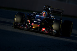 Карлос Сайнс мл., Scuderia Toro Rosso