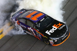 Ganador de la carrera Denny Hamlin, Joe Gibbs Racing Toyota