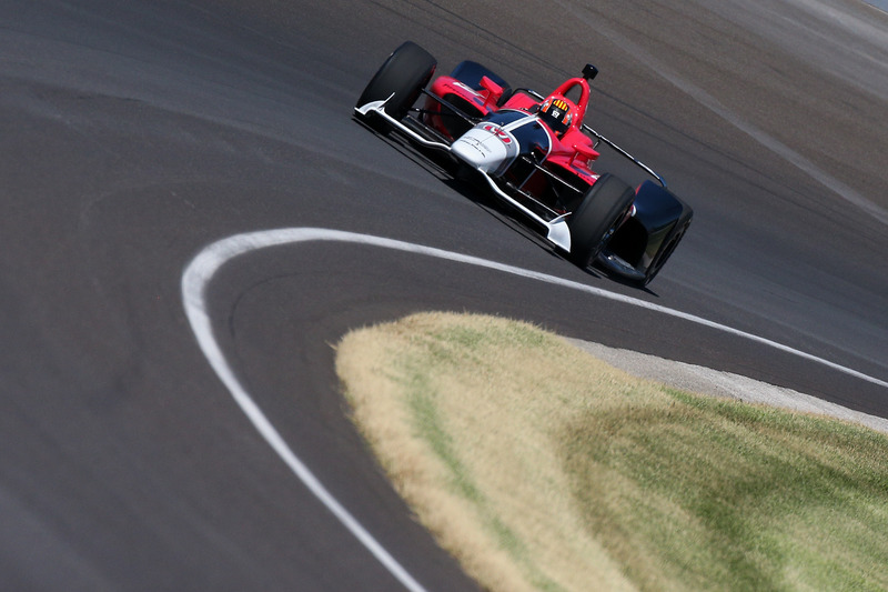 Oriol Servia, 2018 Honda IndyCar'ı test ediyor