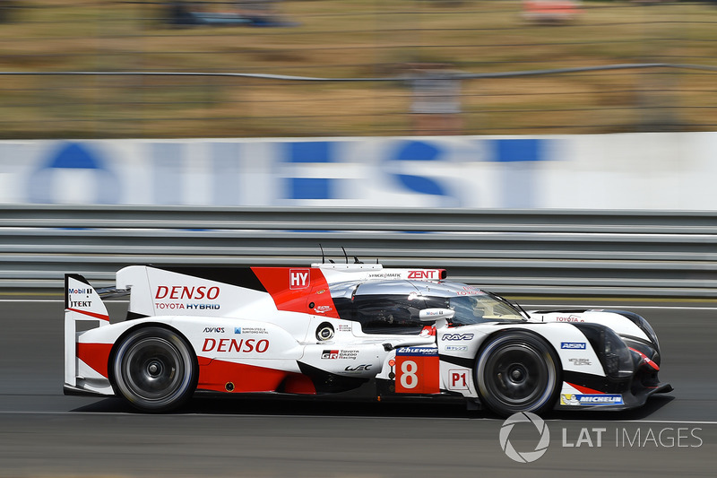 #8 Toyota Gazoo Racing Toyota TS050 Hybrid: Anthony Davidson, Sébastien Buemi, Kazuki Nakajima