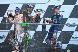 Podium : le vainqueur Maverick Viñales, Yamaha Factory Racing, le deuxième Johann Zarco, Monster Yamaha Tech 3, le troisième Dani Pedrosa, Repsol Honda Team