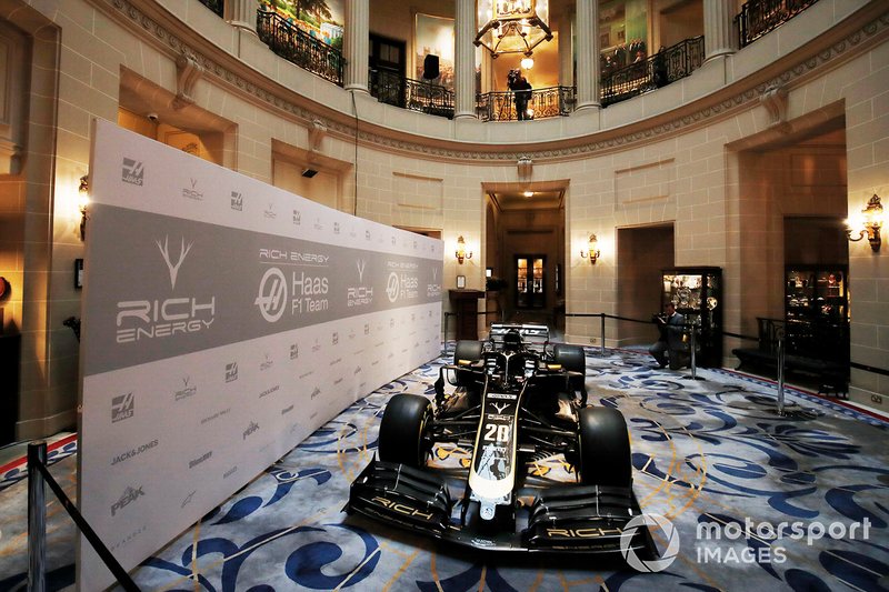 El Haas F1 Team VF-18 con la decoración 2019