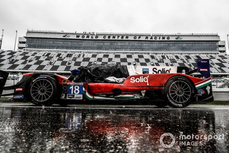 #18 DragonSpeed ORECA LMP2, LMP2: Roberto Gonzalez, Pastor Maldonado, Sebastian Saavedra, Ryan Cullen, vainqueur de la catégorie P2