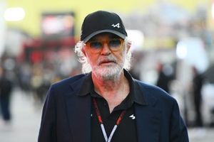 Flavio Briatore, Conselheiro Executivo da Alpine F1, chega à pista