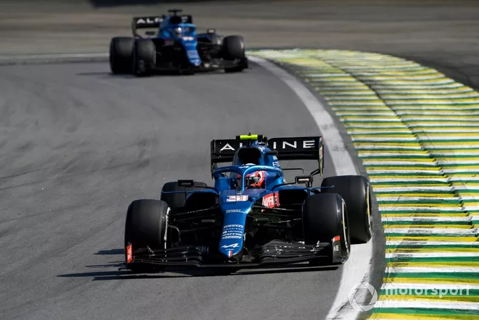 Esteban Ocon, Alpine A521, Fernando Alonso, Alpine A521
