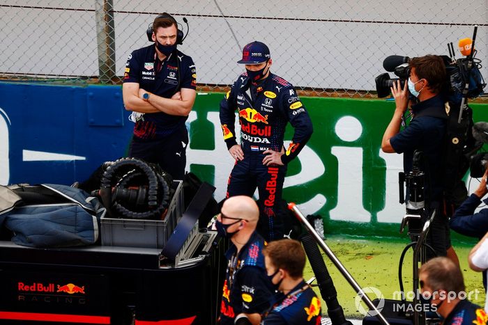 Max Verstappen, Red Bull Racing, en la parrilla