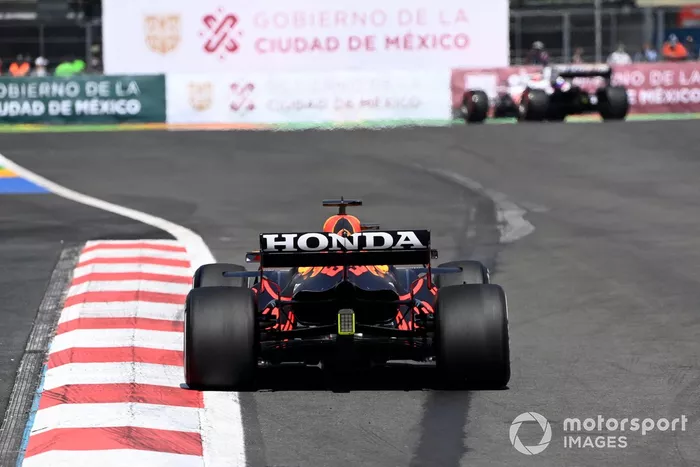 Max Verstappen, Red Bull Racing RB16B