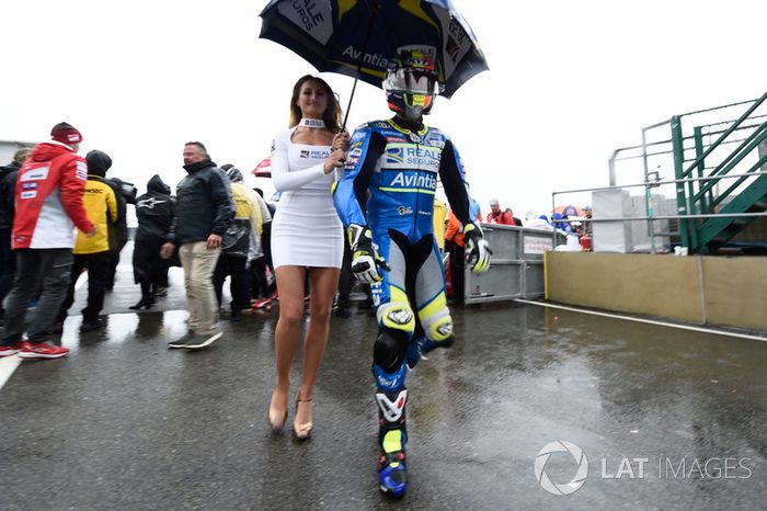 Simeon dejando la parrilla durante el Gran Premio de Gran Bretaña