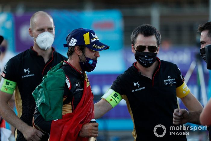 Podio: Antonio Felix da Costa, DS Techeetah celebra