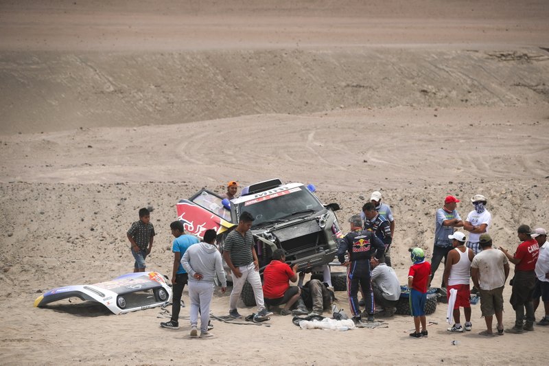#300 X-Raid Mini JCW Team: Carlos Sainz, Lucas Cruz, dopo l'incidente