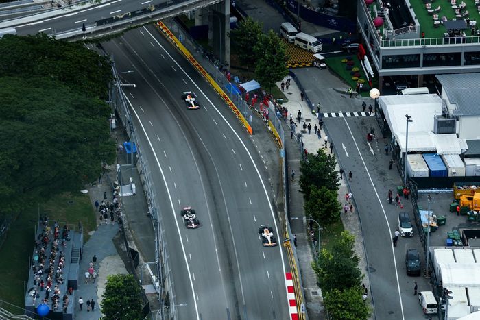 Liam Lawson, Racing Bulls Team, Oliver Bearman, Haas F1 Team, Isack Hadjar, Racing Bulls Team