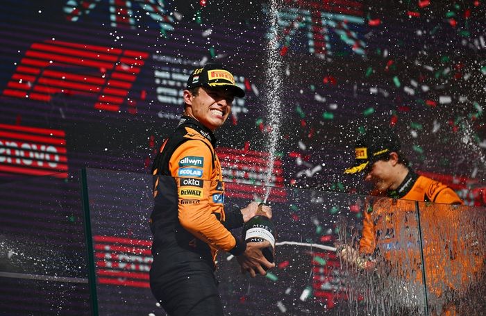 Lando Norris, McLaren, Oscar Piastri, McLaren
