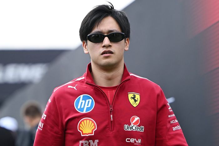 Zhou Guanyu, Ferrari