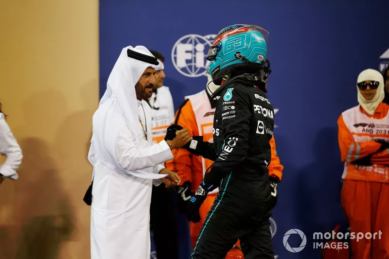 Mohammed bin Sulayem, Presidente, FIA, con George Russell, Mercedes AMG, dopo le Qualifiche