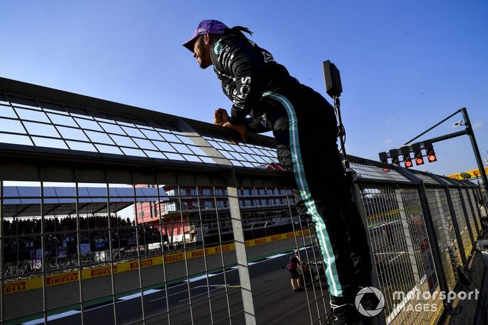 Ganador de la primera posición para la carrera Sprint Lewis Hamilton, Mercedes