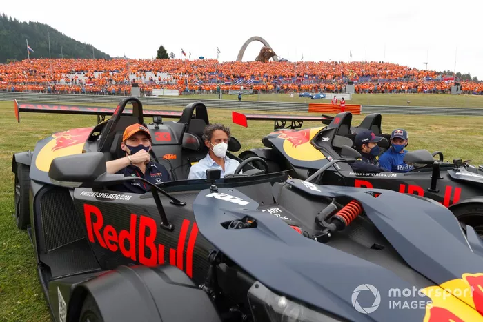 Sergio Pérez, Red Bull Racing, Max Verstappen, Red Bull Racing, en un KTM X-Bows