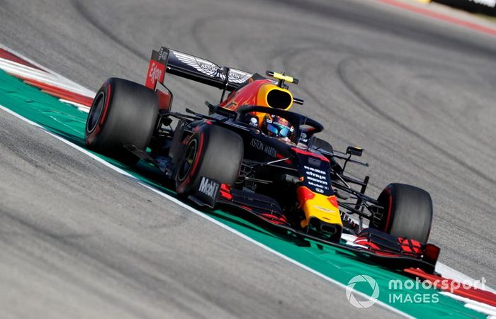 6.-Alexander Albon, Red Bull RB15, 1:32.548