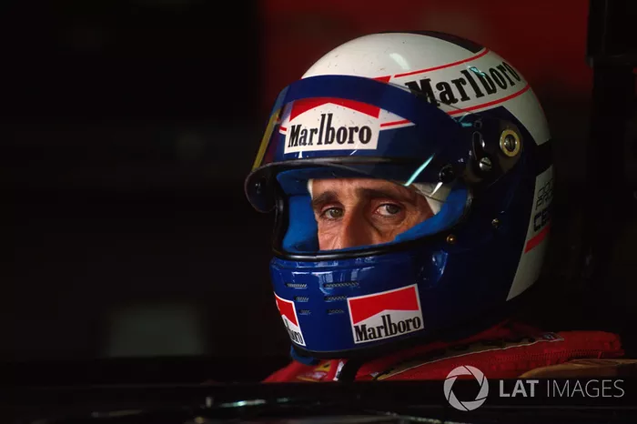 Alain Prost - Quatro títulos (1985, 1986, 1989 e 1993)
