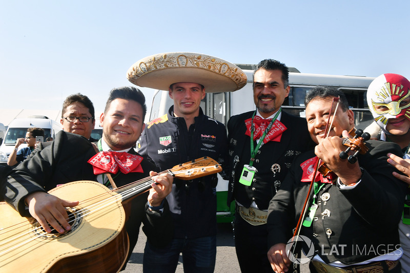 Max Verstappen, Red Bull Racing y los Mariachis