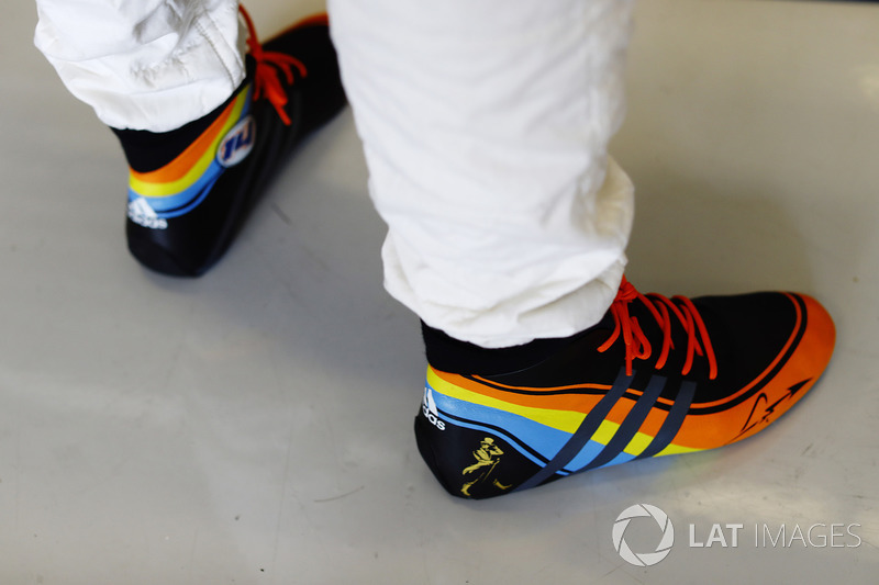 The boots of Fernando Alonso, McLaren