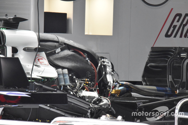 Силовая установка Ferrari на Haas VF-18