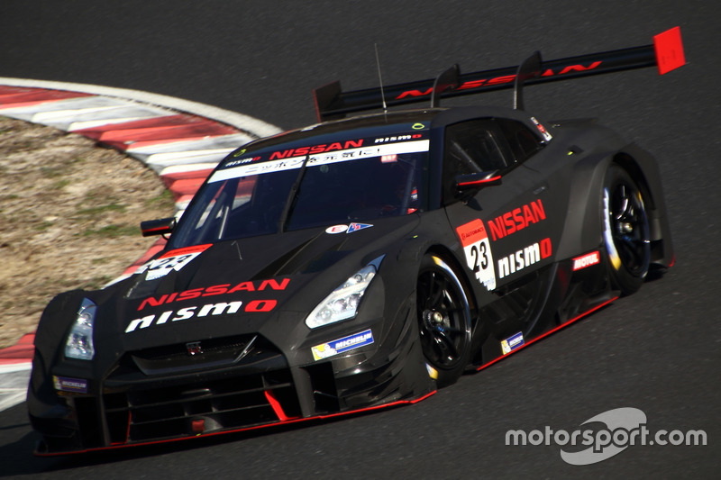 #23 MOTUL AUTECH GT-R
