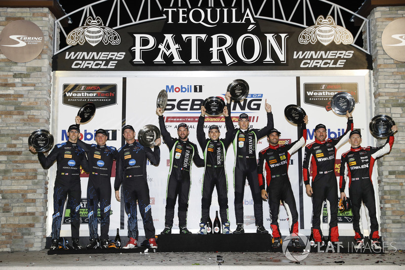 Felipe Nasr, junto com Eric Curran e Mike Conway terminaram em terceiro pela Action Express Racing