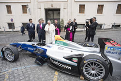 Papa Francisco y Alejandro Agag, CEO Fórmula E