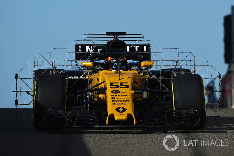 Carlos Sainz Jr., Renault Sport F1 Team RS17 with Aero Sensors