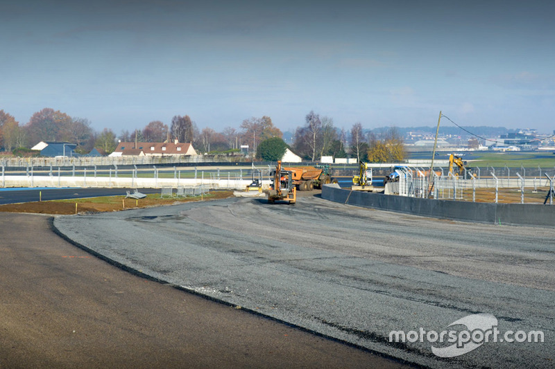 Travaux d'aménagement des virages Porsche