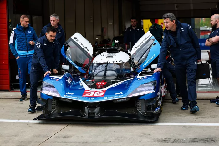#36 Alpine Endurance Team Alpine A424
