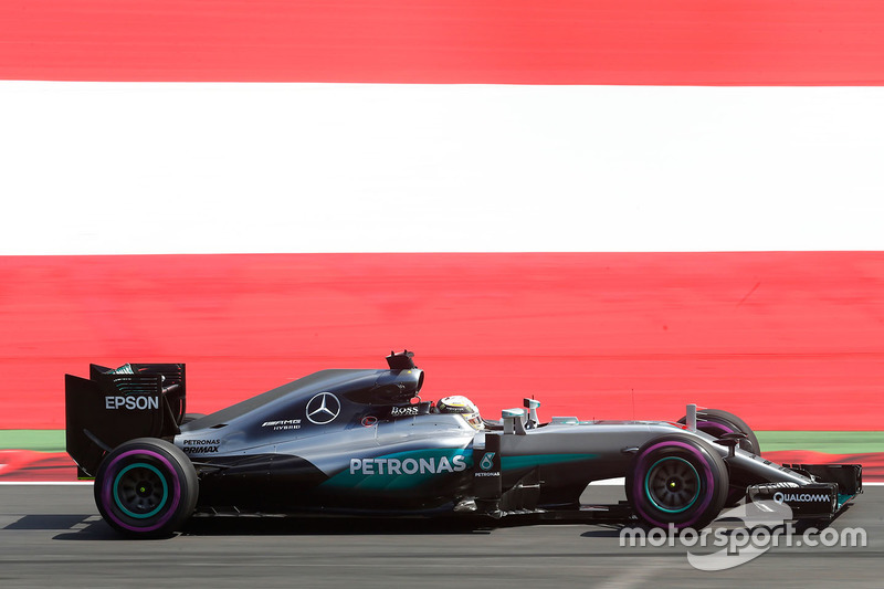 Lewis Hamilton, Mercedes AMG F1 W07 Hybrid