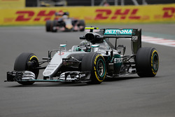 Ніко Росберг, Mercedes AMG F1 W07 Hybrid