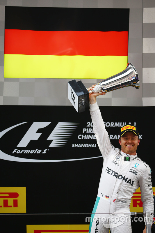 Podium: winnaar Nico Rosberg, Mercedes AMG F1 Team