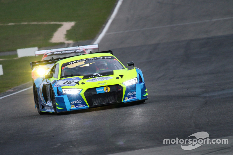 30. #16 Twin Busch Motorsport, Audi R8 LMS