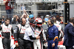 #5 Toyota Racing Toyota TS050 Hybrid: Kazuki Nakajima with Rob Leuben, Toyota Motorsport after the checkered flag