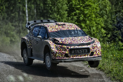 Kris Meeke prueba el Citroën C3 WRC 2017