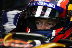 Даниил Квят, Scuderia Toro Rosso STR11