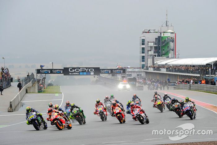 Comienzo de la carrera de MotoGP en Sachsenring de 2016